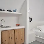 Alisaris Cave Villa