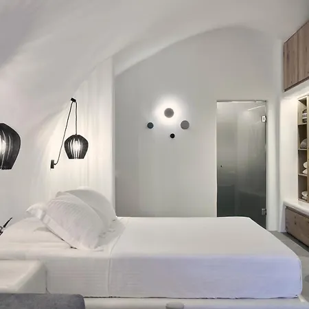 Alisaris Cave Oia (Santorini)