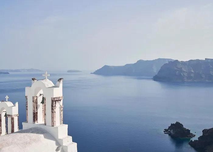 Alisaris Cave فيلة