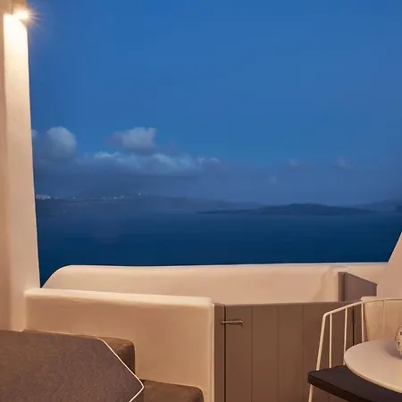 Alisaris Cave Villa Oia (Santorini)