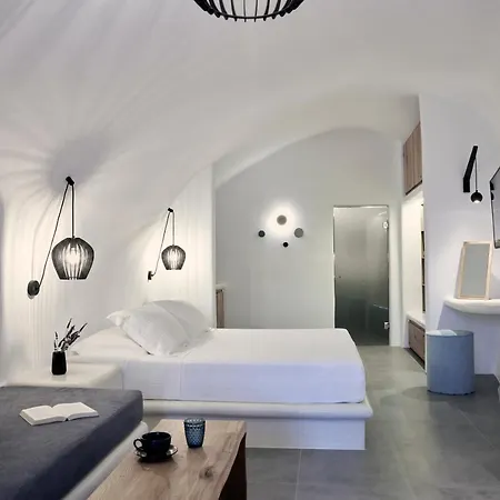 Alisaris Cave Oia (Santorini)