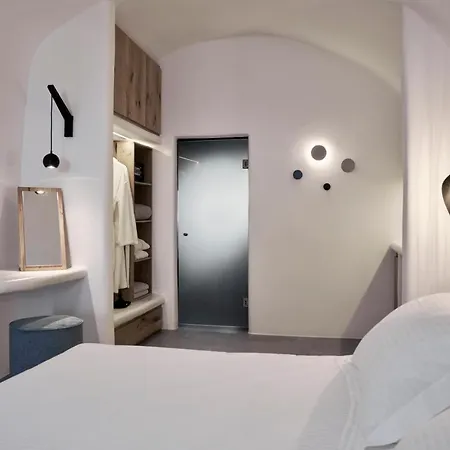 Alisaris Cave Villa *