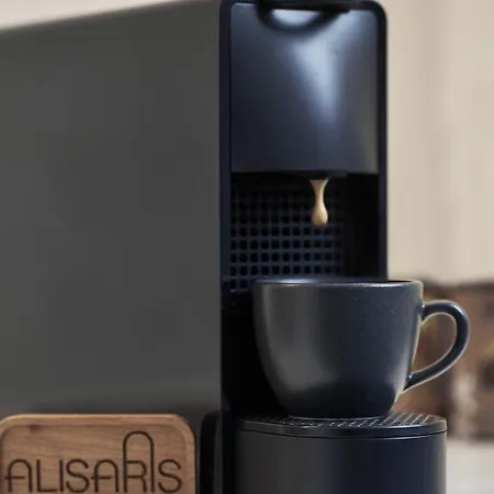 Alisaris Cave * Oia (Santorini)