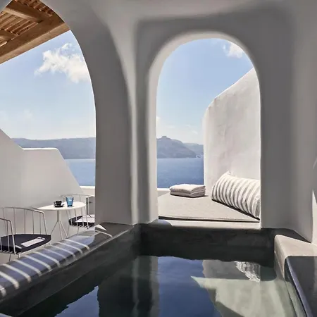 Alisaris Cave Villa