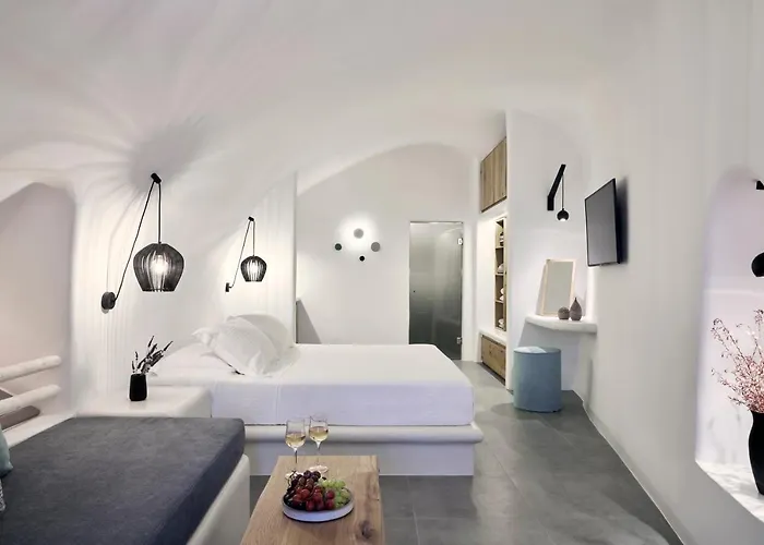 Alisaris Cave Villa Oia