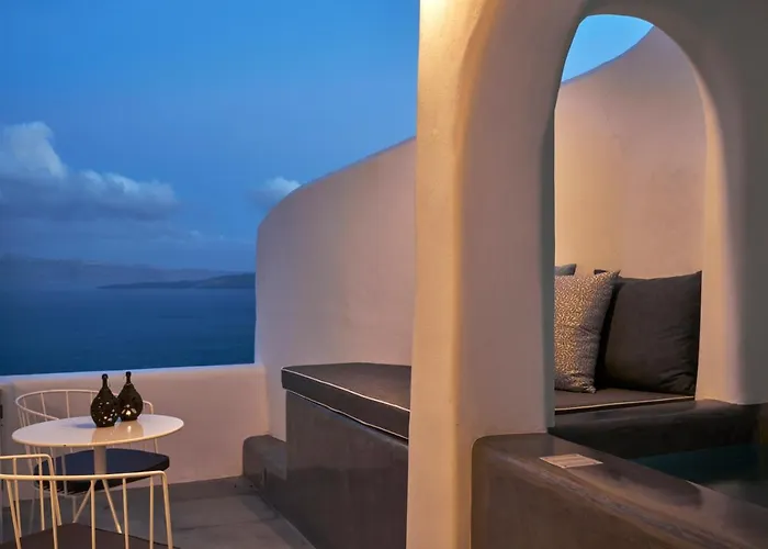 Alisaris Cave Villa Oia