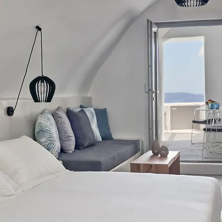 Alisaris Cave Οία