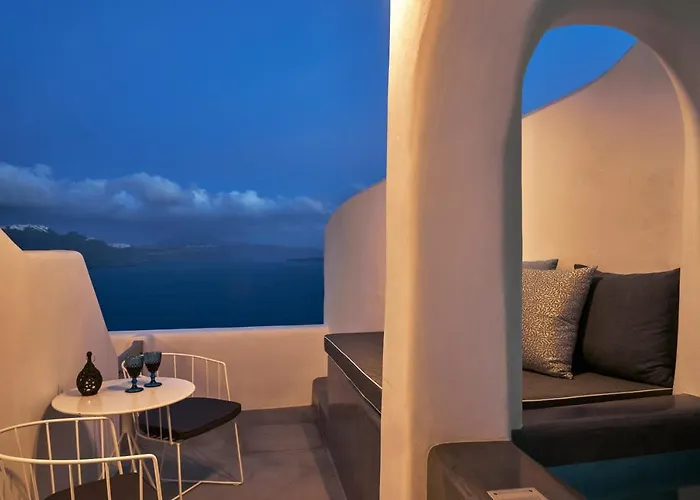 Willa Alisaris Cave *